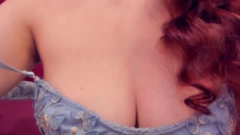 LoloMercier online show from 11/23/25, 07:02