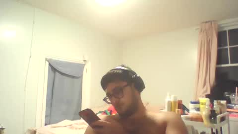 Snapshot of lolpop81020 chatting on 11/01/25, 11:18 lolpop81020 online show from 11/01/25, 11:18