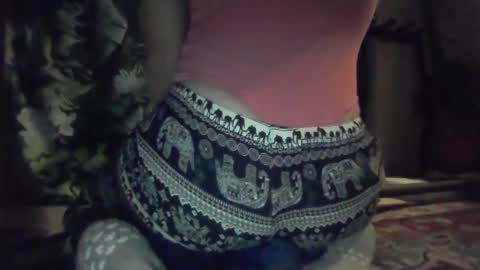 Snapshot of lolwhy21521 chatting on 09/17/25, 04:14 Lolwhy21 online show from 09/17/25, 04:14