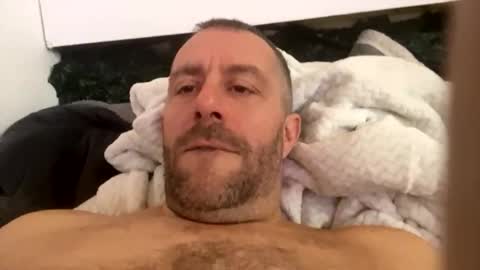 Snapshot of londonsbigbenxxx chatting on 09/29/25, 08:19 londonsbigbenxxx online show from 09/29/25, 08:19