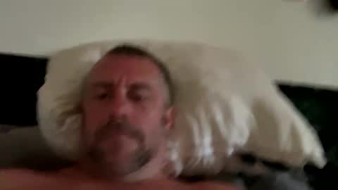 Snapshot of londonsbigbenxxx chatting on 10/13/25, 01:55 londonsbigbenxxx online show from 10/13/25, 01:55
