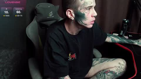 Chris online show from 11/02/25, 01:02