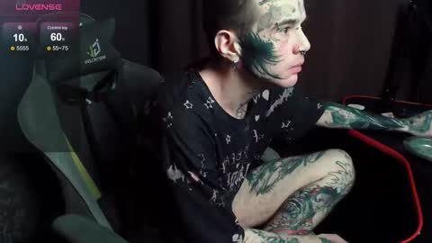 Chris online show from 11/03/25, 12:28