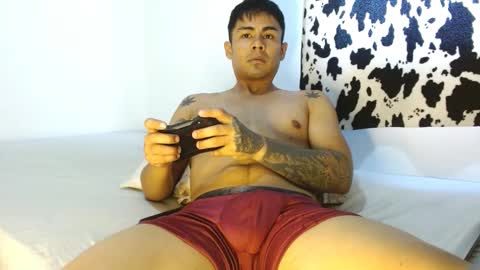 Snapshot of lonelydick2002 chatting on 01/23/25, 11:37 lonelydick2002 online show from 01/23/25, 11:37