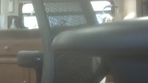 Snapshot of longbranch22 chatting on 11/01/25, 03:25 longbranch22 online show from 11/01/25, 03:25