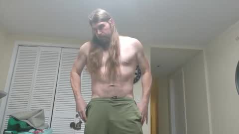 Snapshot of longhairedfreak1921 chatting on 10/17/25, 03:53 longhairedfreak1921 online show from 10/17/25, 03:53