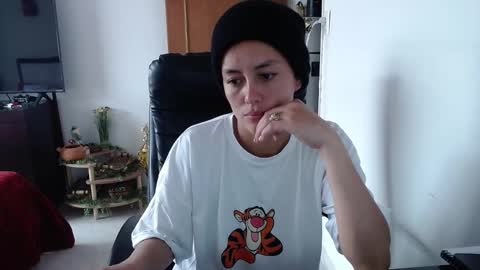 lucy online show from 10/30/25, 03:13