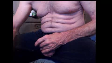 Snapshot of looking469 chatting on 09/18/25, 03:19 looking469 online show from 09/18/25, 03:19