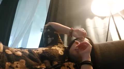 loolaunshaved online show from 10/27/25, 03:27