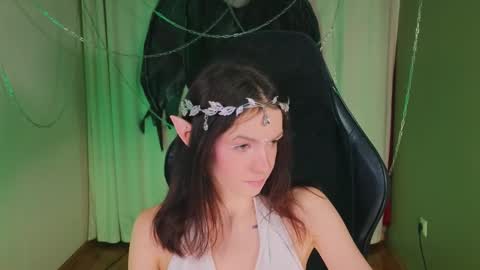 Luna online show from 10/30/25, 08:53