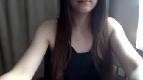 Snapshot of lora23s chatting on 09/23/25, 11:35 lora23s online show from 09/23/25, 11:35