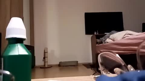 Lora online show from 12/04/24, 12:25