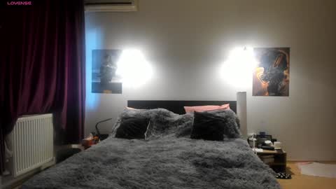 Lora online show from 01/24/25, 11:04