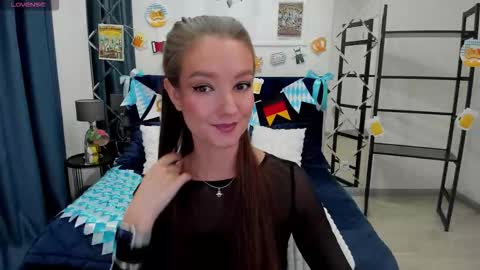 Snapshot of lorasunny chatting on 10/01/25, 08:31 Ur sensual Lora online show from 10/01/25, 08:31