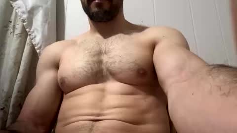 Snapshot of lord819282 chatting on 10/26/25, 04:35 lord819282 online show from 10/26/25, 04:35