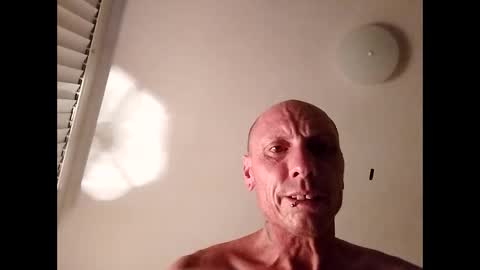 Snapshot of lordhung79 chatting on 10/04/25, 01:03 Lordhung79 online show from 10/04/25, 01:03