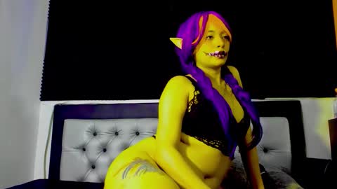 Lore Depp online show from 10/20/25, 03:18