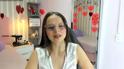 Snapshot of lorelaigiven chatting on 02/14/25, 12:25 lorelaigiven online show from 02/14/25, 12:25