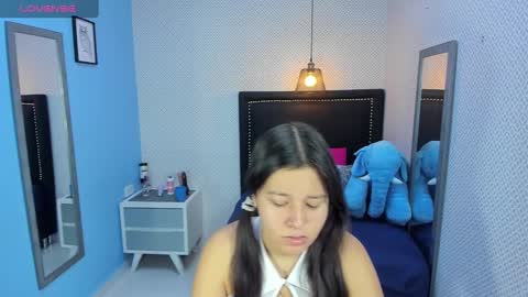 Snapshot of lorenadavies chatting on 01/30/25, 12:27 lorenadavies online show from 01/30/25, 12:27