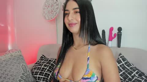 Snapshot of lorens_martin chatting on 01/31/25, 01:45 L O R E N online show from 01/31/25, 01:45