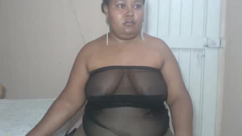 Snapshot of lorenztaylor chatting on 09/23/25, 02:36 lorena online show from 09/23/25, 02:36