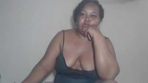 lorena online show from 11/02/25, 05:10