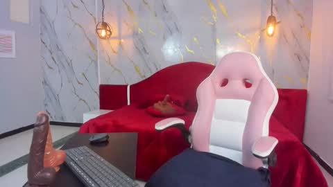 Snapshot of loress_ass_mature chatting on 11/08/25, 08:03 lorena online show from 11/08/25, 08:03