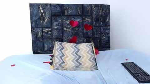 loretahorny online show from 02/15/25, 08:11