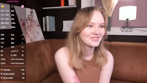 Snapshot of lorettacarnley chatting on 02/25/25, 10:29 Alice online show from 02/25/25, 10:29