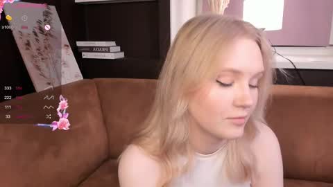 Snapshot of lorettacarnley chatting on 03/06/25, 10:15 Alice online show from 03/06/25, 10:15