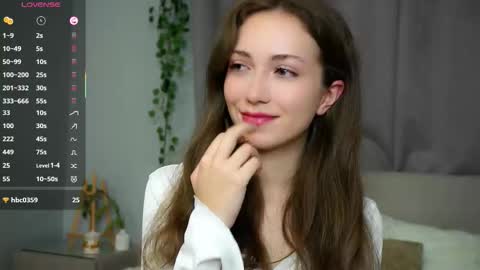 Naomi online show from 10/06/25, 09:45