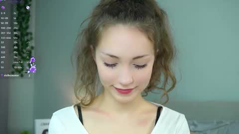 Naomi online show from 11/05/25, 10:43