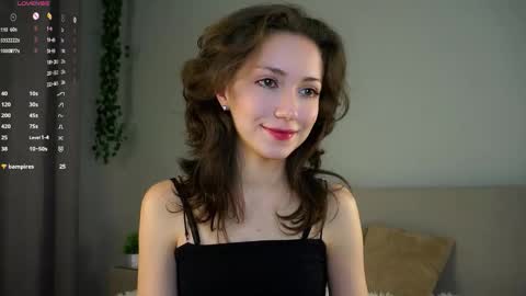 Naomi online show from 11/21/25, 09:13