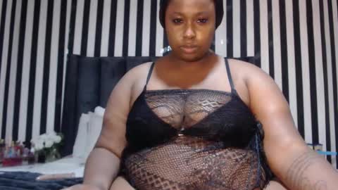 ebonythickbigass online show from 11/04/25, 01:16