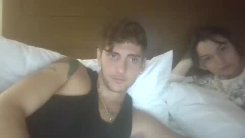 LosRompeCamera online show from 10/31/25, 04:57