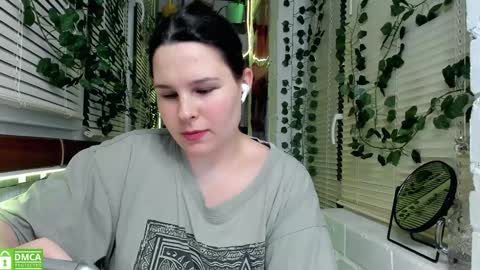 Alisa   My darlings online show from 12/11/24, 11:10