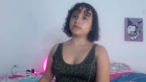 Snapshot of lou_cuteee chatting on 02/06/25, 04:10 lou_cuteee online show from 02/06/25, 04:10