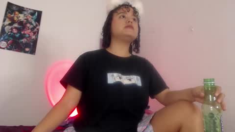 Snapshot of lou_cuteee chatting on 02/18/25, 01:43 lou_cuteee online show from 02/18/25, 01:43