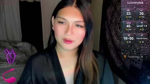 Snapshot of louheart chatting on 11/18/25, 04:55 Sweet online show from 11/18/25, 04:55