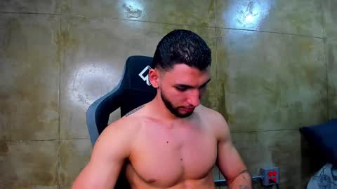 Snapshot of louis_connor chatting on 03/04/25, 11:00 Louis online show from 03/04/25, 11:00