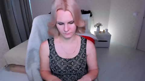 Louisa online show from 12/30/24, 10:53