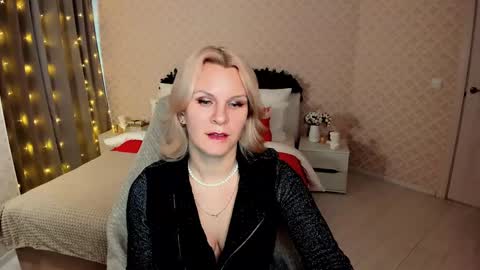 Louisa online show from 01/15/25, 07:48