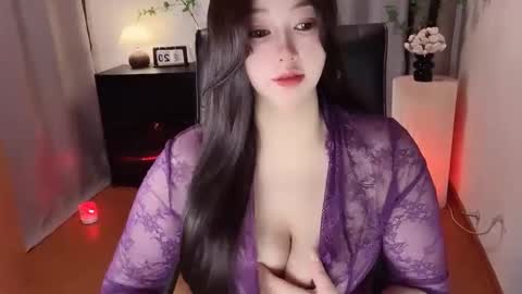 Snapshot of louise_666 chatting on 10/05/25, 03:32 louise_666 online show from 10/05/25, 03:32