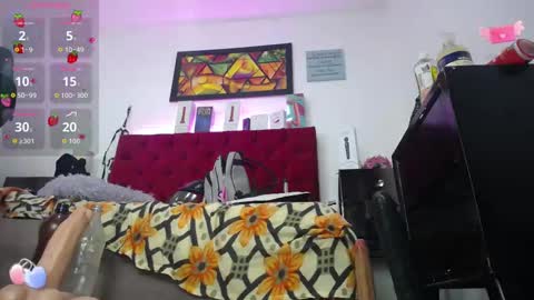 Snapshot of louise_nails chatting on 09/12/25, 12:16  LouIse  online show from 09/12/25, 12:16