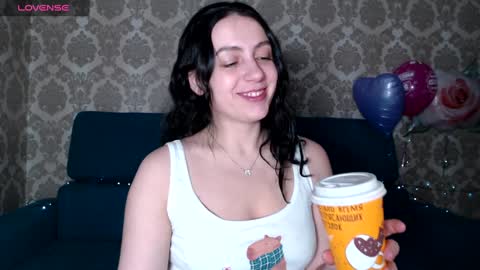 Snapshot of louise_phlox chatting on 02/04/25, 04:26 Louise online show from 02/04/25, 04:26