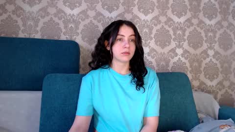 Snapshot of louise_phlox chatting on 03/05/25, 08:10 Louise online show from 03/05/25, 08:10