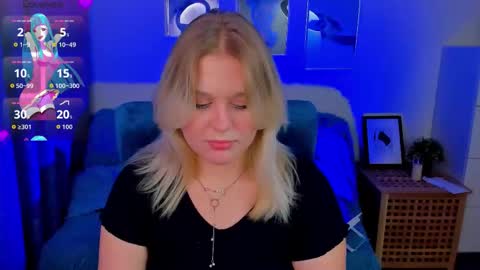 Snapshot of louisemous chatting on 11/12/25, 08:52 Loise online show from 11/12/25, 08:52