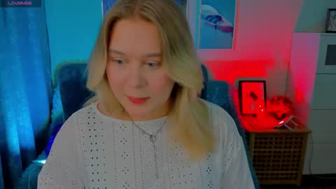 Snapshot of louisemous chatting on 11/27/25, 09:17 Loise online show from 11/27/25, 09:17