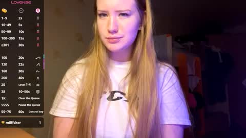 Snapshot of love_haven chatting on 09/13/25, 07:13 Megan online show from 09/13/25, 07:13