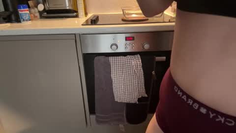 Snapshot of lovecelinexo chatting on 10/09/25, 11:52 Celine online show from 10/09/25, 11:52